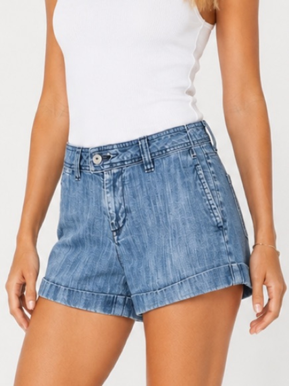 GAP Factory Trouser Denim Shorts – Size 4 – Very Good Condition